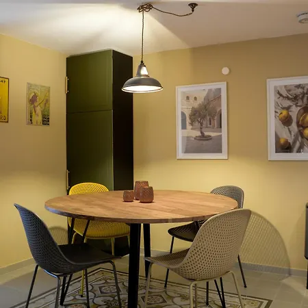 בית נופש Cosy Getaway Gostinjac