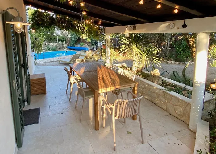 بيت للعطل Cosy Getaway Gostinjac